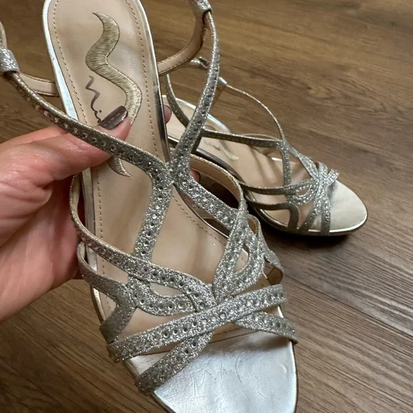 Nina Women's Silver Heel - Veralee Style - Picture 2 of 4